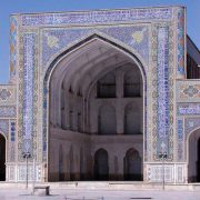 مسجد-جامع-هرات-که-پس-از-حمله-مغولان-وتخریب-آن-توسط-ملک-غیاث-الدین-و-ملک-عزالدین-بازسازی-گردید