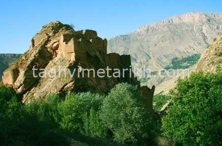 قلعه ملک بهمن در شاهاندشت -از قلاع پادوسپانیان- عکس از گوگل
